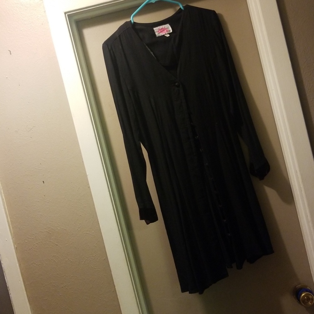 Black long sleeve dress